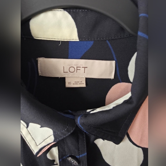 LOFT Dark Cottagecore Tulip Print Utility Blouse Preppy Dark Floral XS - Picture 4 of 11